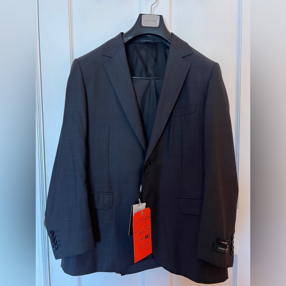 Black Suit with Notch Lapel and Professional Tailoring 100% Wool